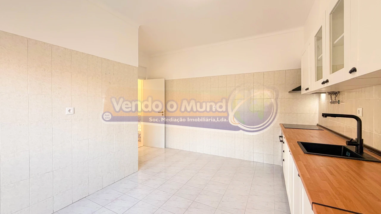 Apartamento T3 para Venda em Samora Correia Foto 3