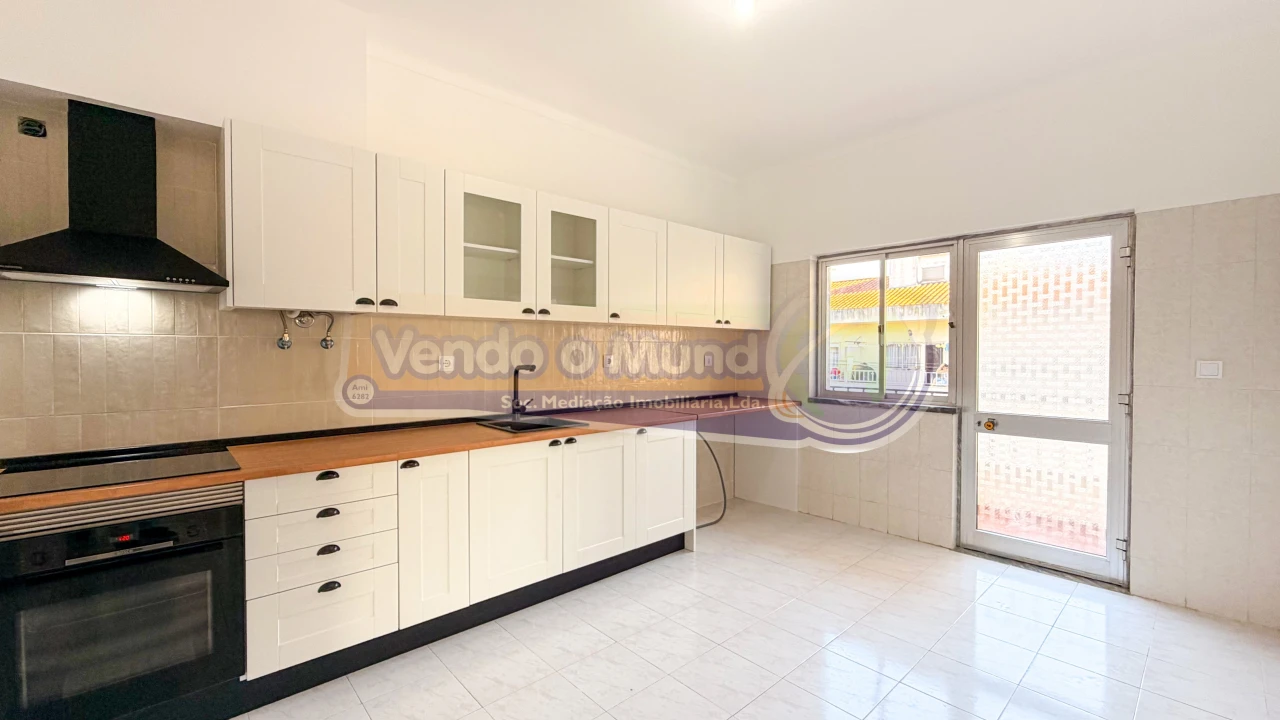 Apartamento T3 para Venda em Samora Correia Foto 1