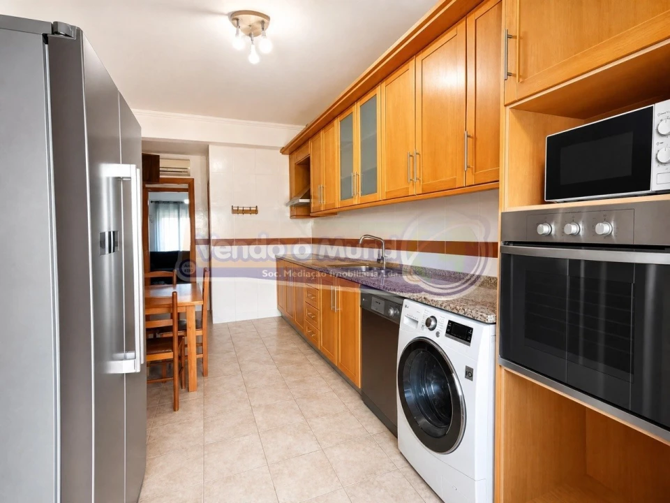 Apartamento T3 para Venda em Benavente Foto 8