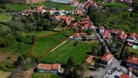Moradia T4 para Venda em Macieira de Sarnes