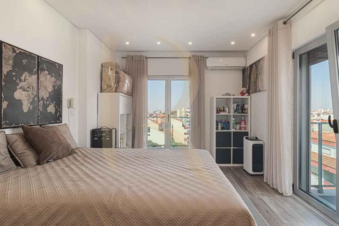 Apartamento T3 para Venda em Amora Foto 24