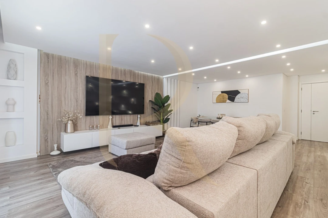 Apartamento T3 para Venda em Amora Foto 9