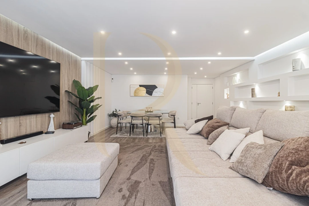 Apartamento T3 para Venda em Amora Foto 4