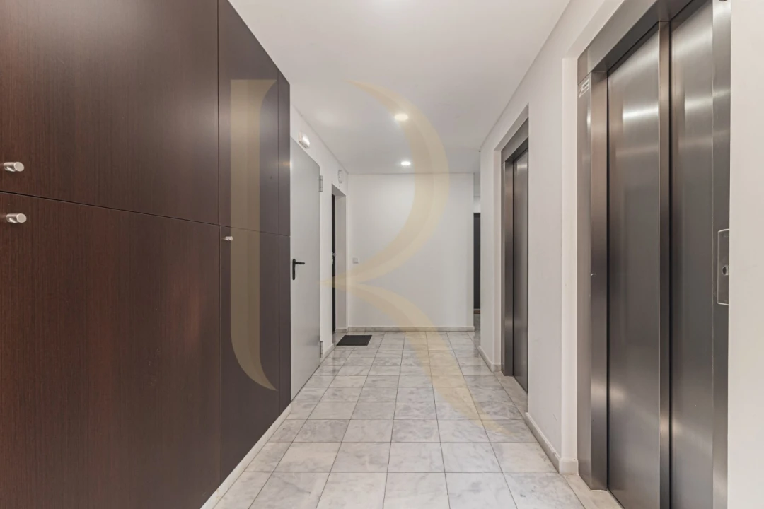 Apartamento T3 para Venda em Amora Foto 48