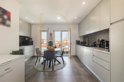Apartamento T3 para Venda em Amora