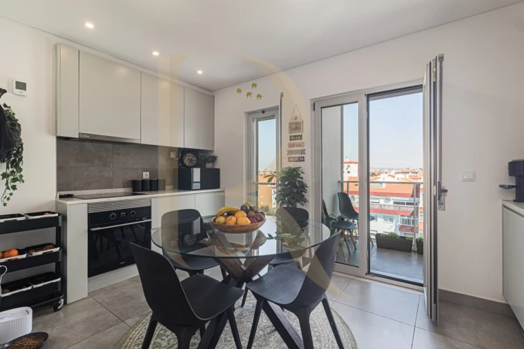 Apartamento T3 para Venda em Amora Foto 40