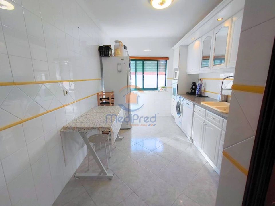 Apartamento T3 para Venda em Moita Foto 1