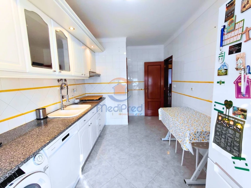 Apartamento T3 para Venda em Moita Foto 10