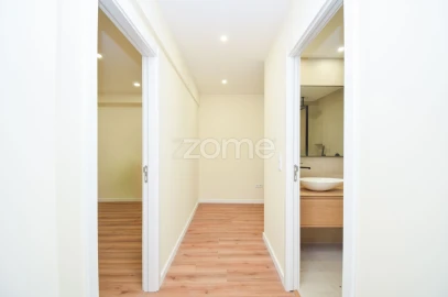 Apartamento T2 para Venda em Santa Iria de Azoia, São João da Talha e Bobadela