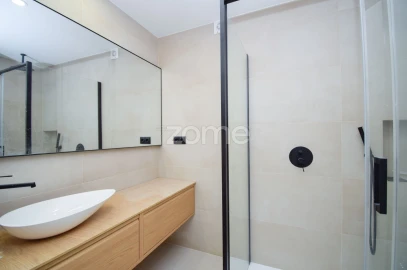 Apartamento T2 para Venda em Santa Iria de Azoia, São João da Talha e Bobadela