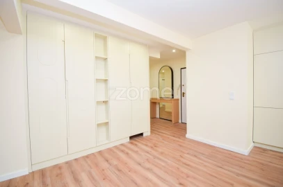Apartamento T2 para Venda em Santa Iria de Azoia, São João da Talha e Bobadela