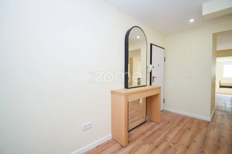 Apartamento T2 para Venda em Santa Iria de Azoia, São João da Talha e Bobadela Foto 15