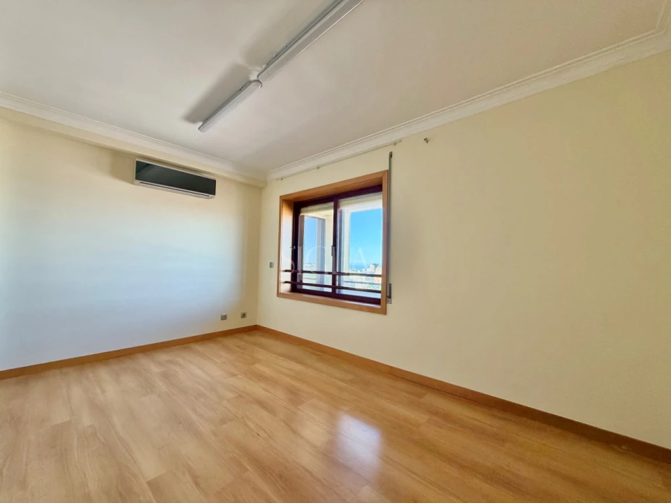 Apartamento T2 para Venda em Cedofeita, Santo Ildefonso, Sé, Miragaia, São Nicolau e Vitória Foto 23