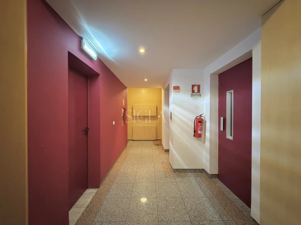 Apartamento T2 para Venda em Cedofeita, Santo Ildefonso, Sé, Miragaia, São Nicolau e Vitória Foto 28