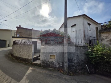 Moradia T3 para Venda em Pinheiro da Bemposta, Travanca e Palmaz