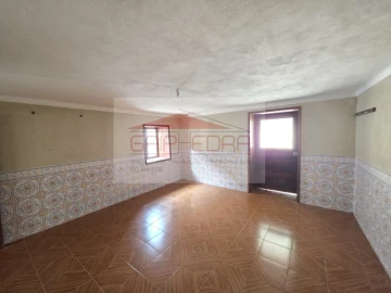 Moradia T3 para Venda em Pinheiro da Bemposta, Travanca e Palmaz