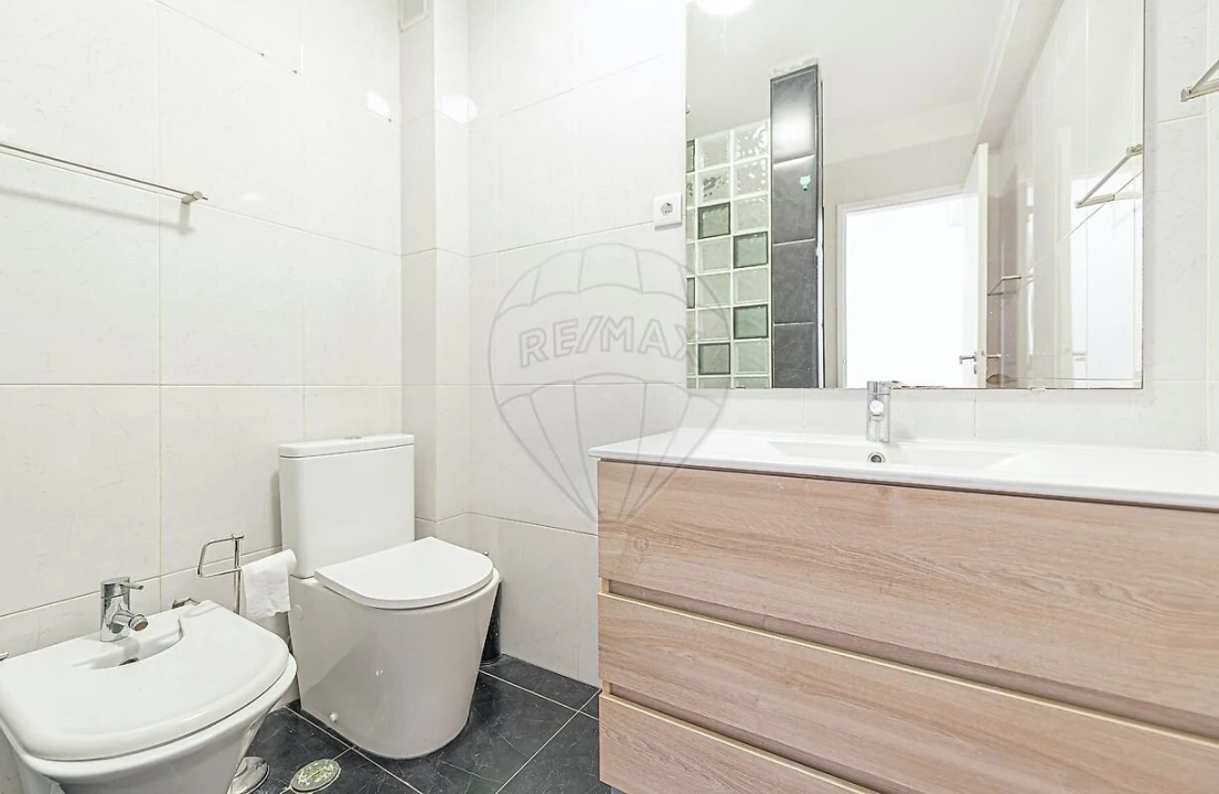 Apartamento T2 para Venda em Campo de Ourique Foto 7