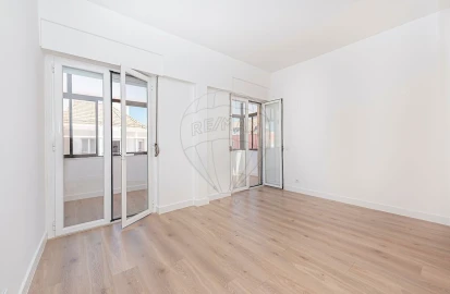Apartamento T2 para Venda em Campo de Ourique