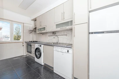 Apartamento T2 para Venda em Campo de Ourique