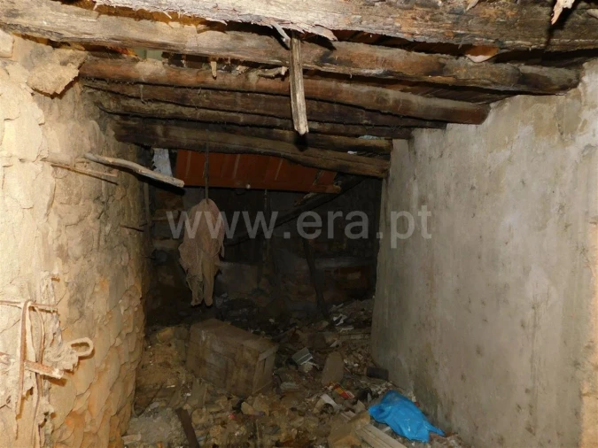 Moradia T0 para Venda em Fundão, Valverde, Donas, A. Joanes, A. Nova Cabo Foto 4
