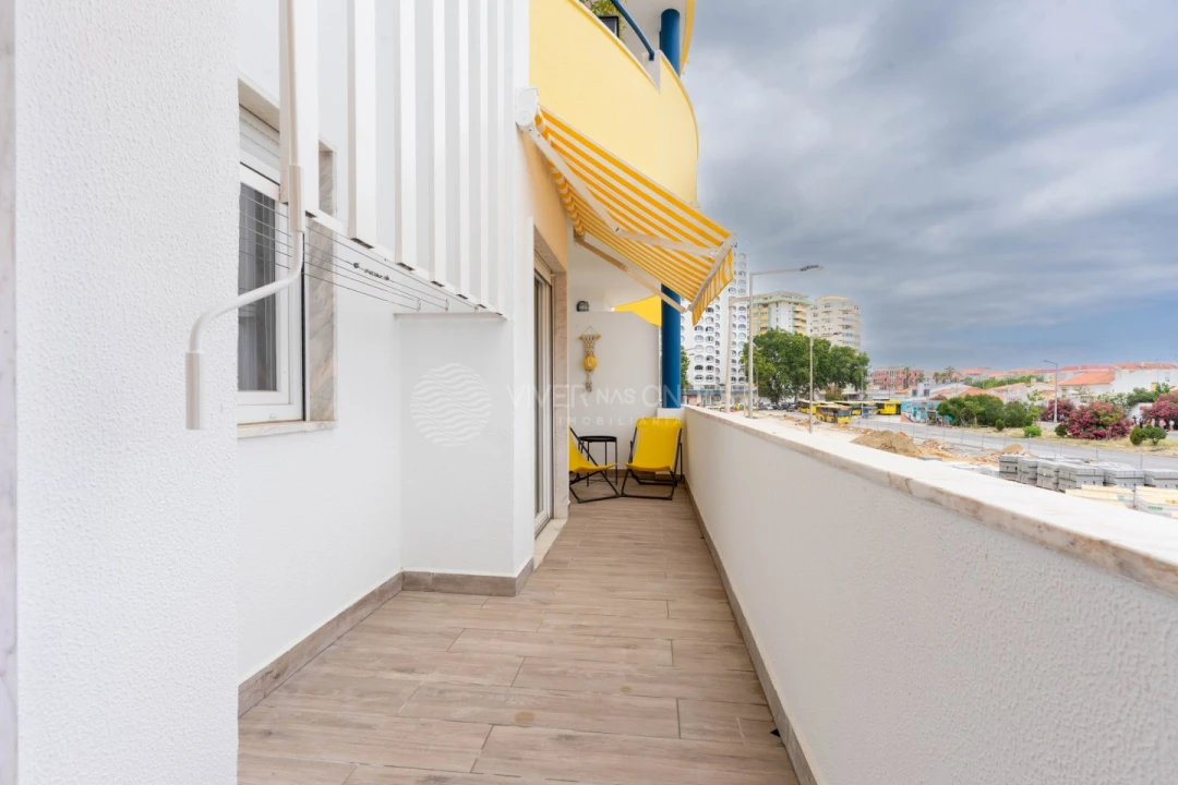 Apartamento T1 para Venda em Costa da Caparica Foto 7