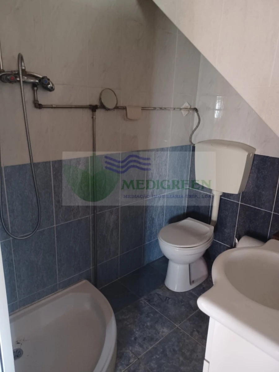 Moradia T1 para Venda em Cedrim e Paradela Foto 10