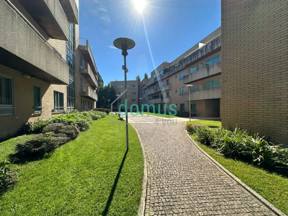 Apartamento T3 para Venda em Lordelo do Ouro e Massarelos Foto 17