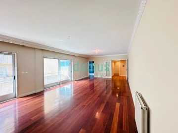 Apartamento T3 para Venda em Lordelo do Ouro e Massarelos