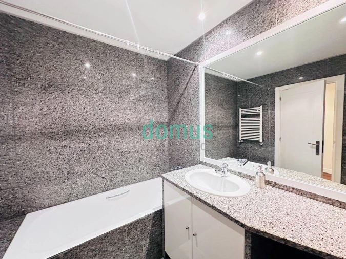 Apartamento T3 para Venda em Lordelo do Ouro e Massarelos Foto 19