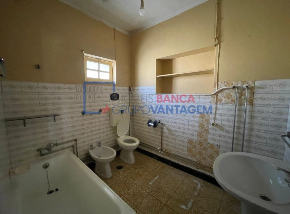 Apartamento T2 para Venda em Vermoim Foto 10