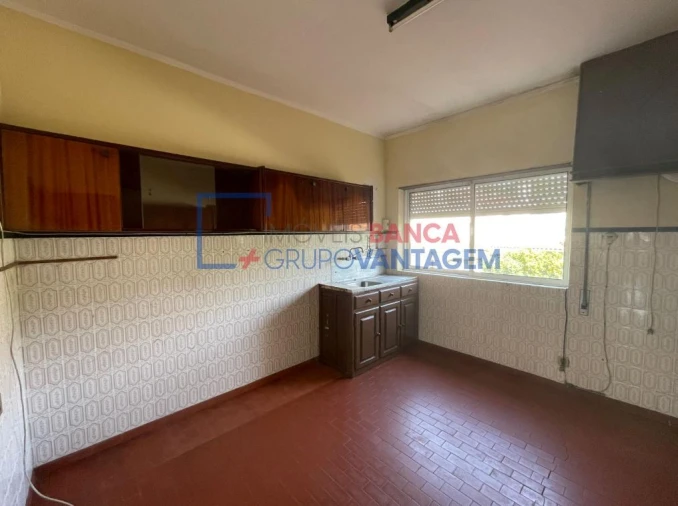 Apartamento T2 para Venda em Vermoim Foto 9
