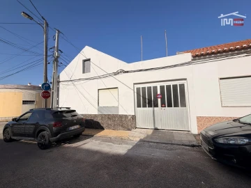Moradia T4 para Venda em Montijo e Afonsoeiro
