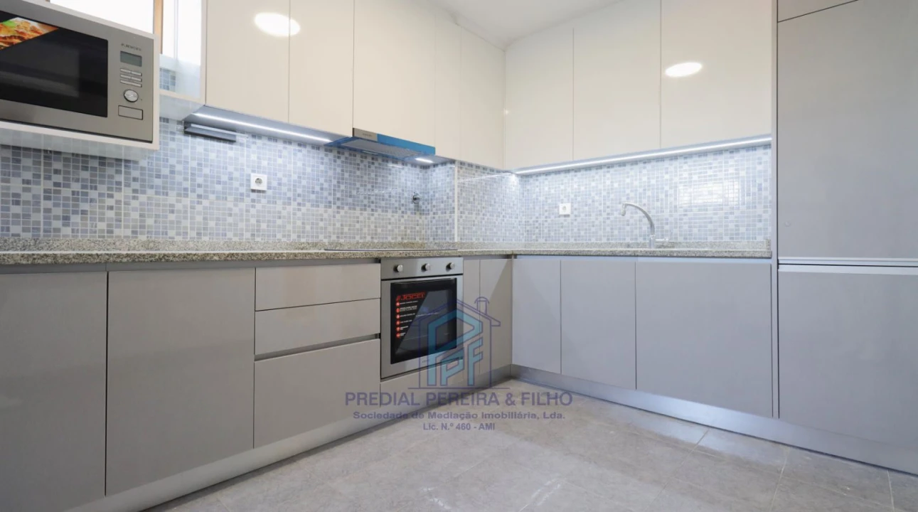 Apartamento T2 para Venda em Rio Tinto Foto 15