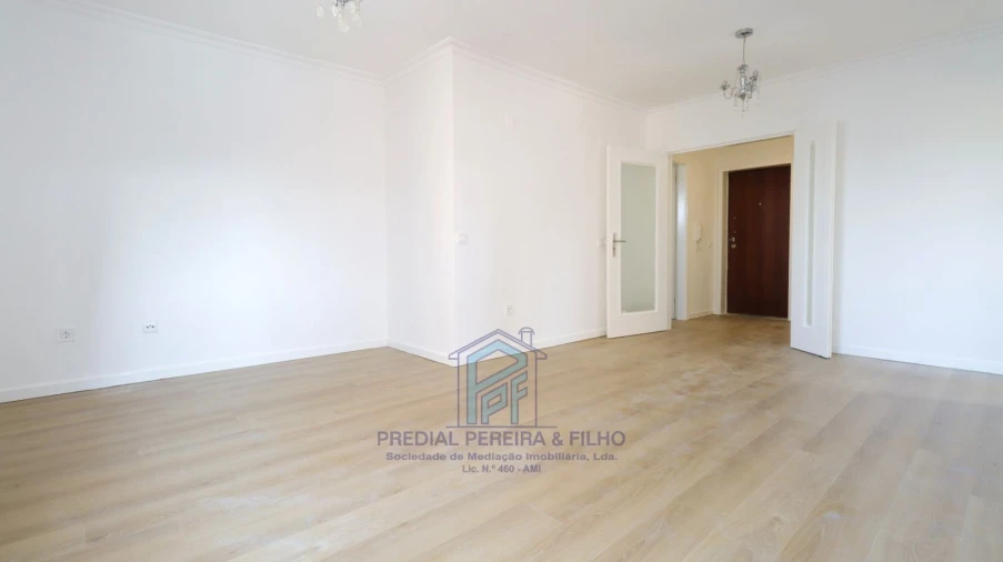 Apartamento T2 para Venda em Rio Tinto Foto 8