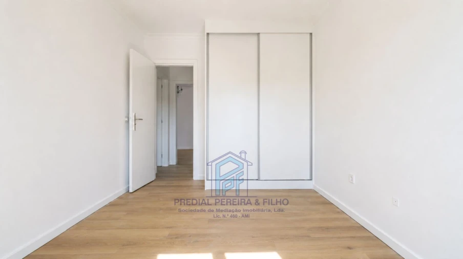Apartamento T2 para Venda em Rio Tinto Foto 27