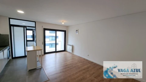 Apartamento T2 para Arrendamento em Ermesinde