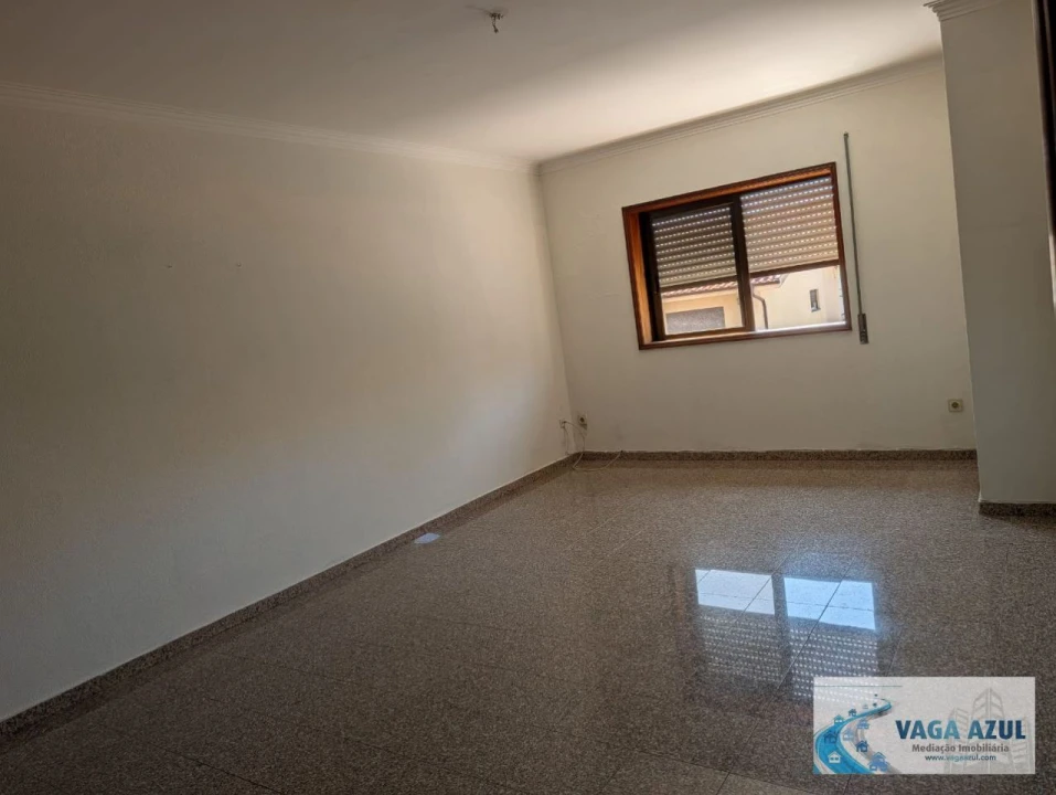 Apartamento T2 para Venda em Alfena Foto 9