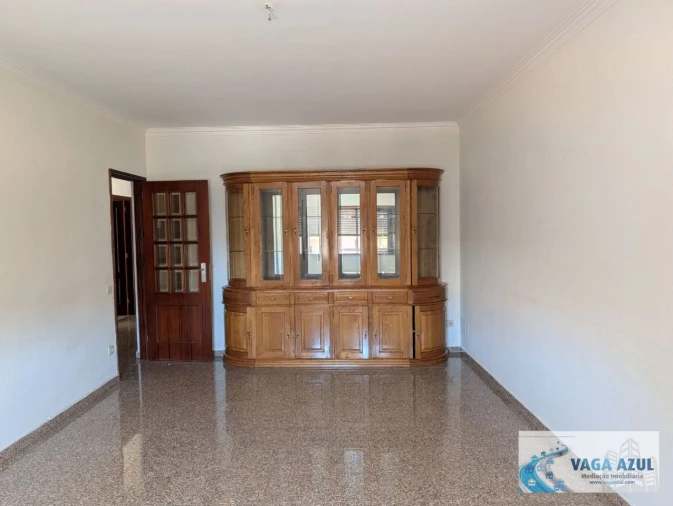 Apartamento T2 para Venda em Alfena Foto 8