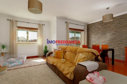 Apartamento T3 para Venda em Sabacheira