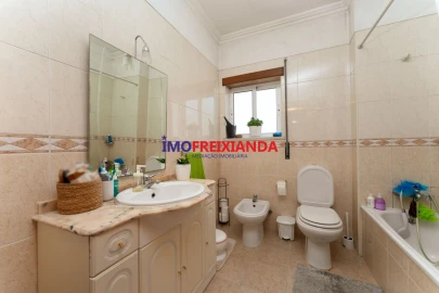 Apartamento T3 para Venda em Sabacheira