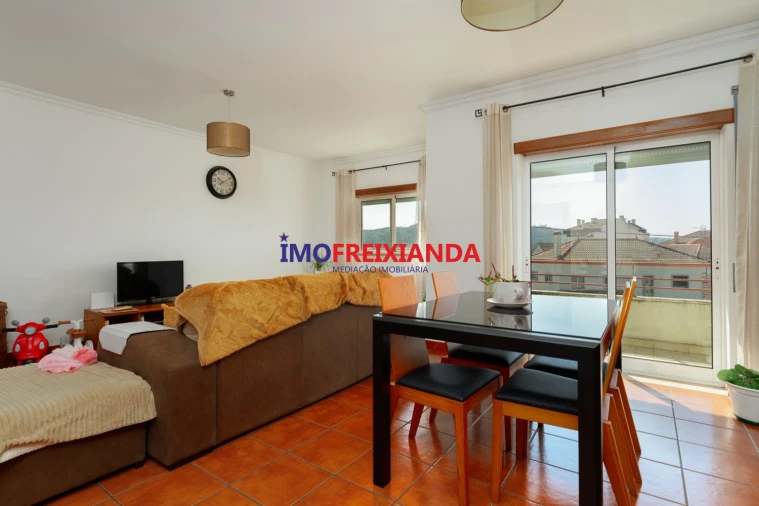 Apartamento T3 para Venda em Sabacheira Foto 2