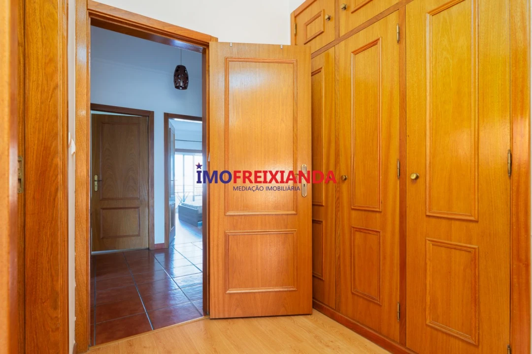 Apartamento T3 para Venda em Sabacheira Foto 24