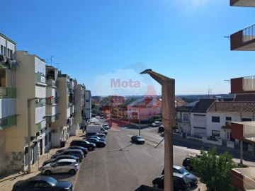 Apartamento T3 para Venda em Corroios