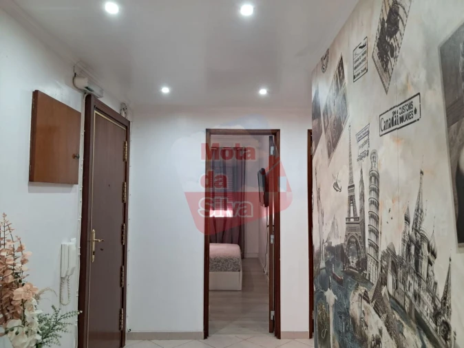 Apartamento T3 para Venda em Corroios Foto 15
