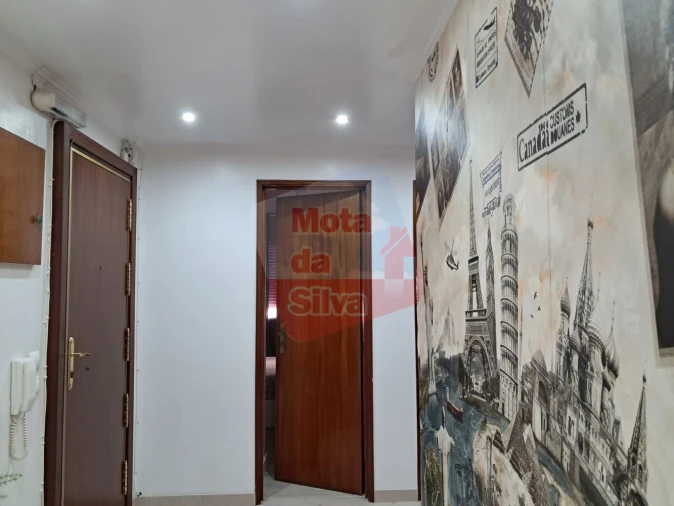 Apartamento T3 para Venda em Corroios Foto 20