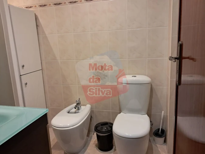Apartamento T3 para Venda em Corroios Foto 13