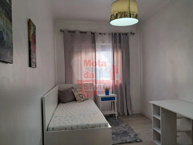 Apartamento T3 para Venda em Corroios Foto 16