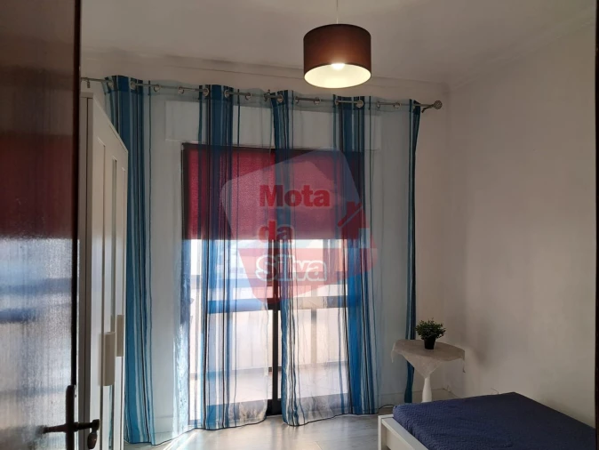 Apartamento T3 para Venda em Corroios Foto 18