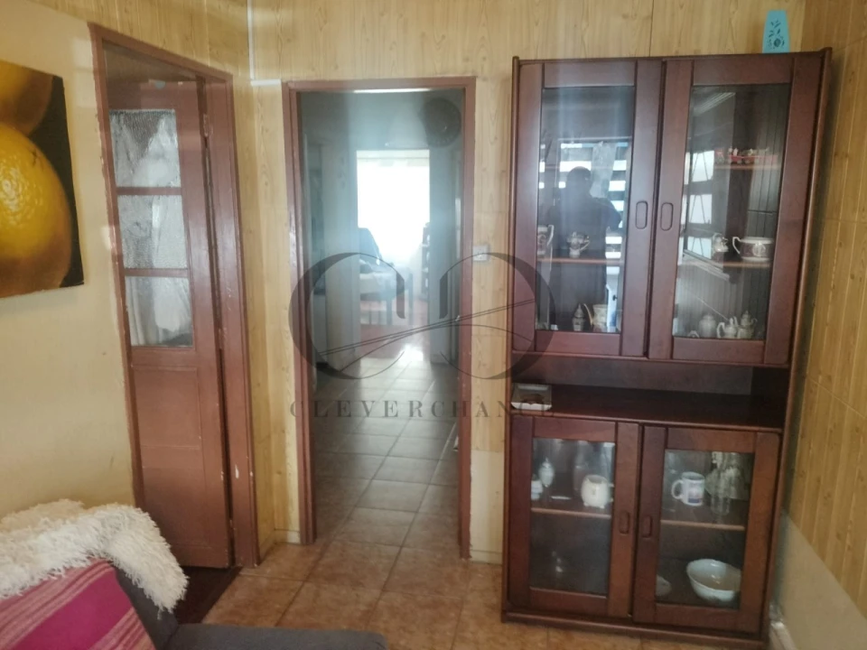 Apartamento T1 para Venda em Oliveira do Douro Foto 11