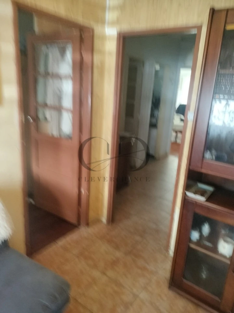 Apartamento T1 para Venda em Oliveira do Douro Foto 13